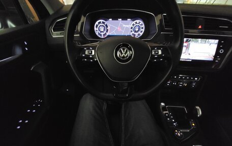 Volkswagen Tiguan II, 2019 год, 2 790 000 рублей, 20 фотография