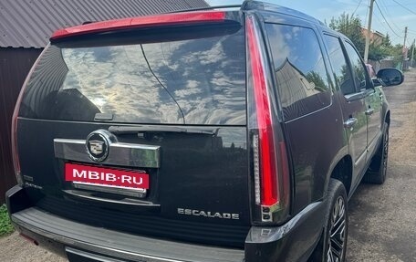 Cadillac Escalade III, 2011 год, 3 100 000 рублей, 12 фотография