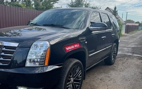 Cadillac Escalade III, 2011 год, 3 100 000 рублей, 15 фотография