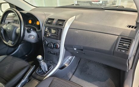 Toyota Corolla, 2013 год, 996 000 рублей, 17 фотография
