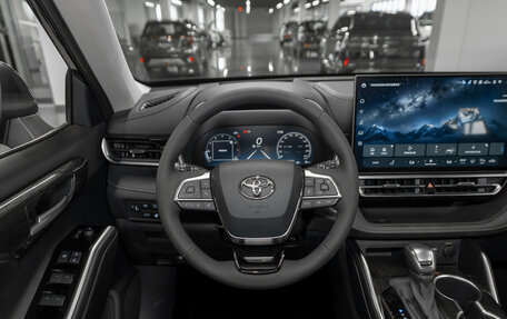Toyota Highlander, 2026 год, 5 585 000 рублей, 11 фотография