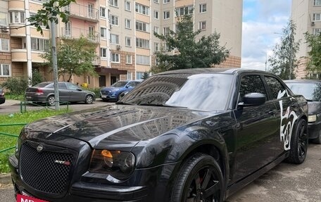 Chrysler 300C II, 2006 год, 1 750 000 рублей, 3 фотография