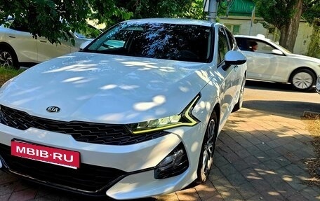KIA K5, 2020 год, 1 350 000 рублей, 4 фотография