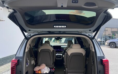 KIA Carnival, 2024 год, 6 000 000 рублей, 23 фотография