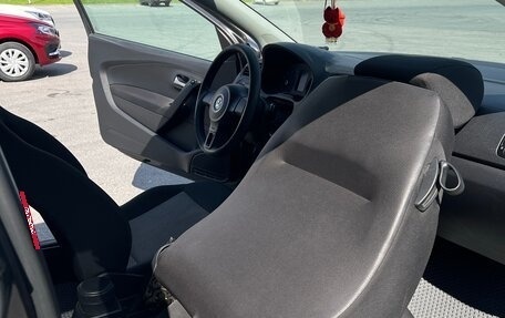 Volkswagen Polo VI (EU Market), 2010 год, 500 000 рублей, 16 фотография