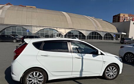 Hyundai Solaris II рестайлинг, 2014 год, 1 200 000 рублей, 2 фотография