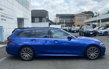 BMW 3 серия, 2021 год, 2 290 000 рублей, 8 фотография