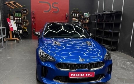 KIA Stinger I, 2018 год, 2 650 000 рублей, 1 фотография