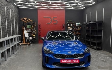 KIA Stinger I, 2018 год, 2 650 000 рублей, 2 фотография