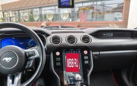 Ford Mustang VI рестайлинг, 2020 год, 3 599 999 рублей, 4 фотография