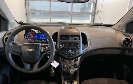 Chevrolet Aveo III, 2014 год, 759 000 рублей, 9 фотография