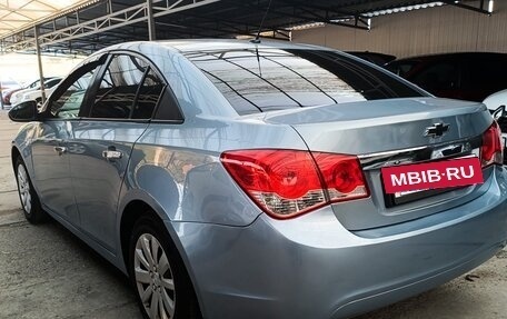 Chevrolet Cruze II, 2010 год, 530 000 рублей, 7 фотография