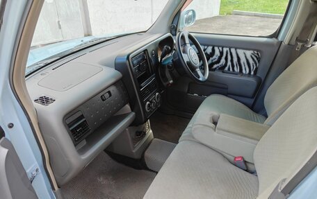 Nissan Cube II, 2003 год, 470 000 рублей, 17 фотография