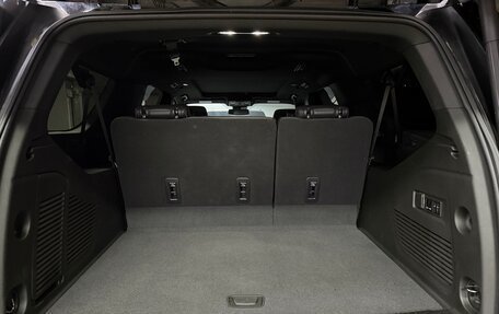Chevrolet Suburban, 2023 год, 12 500 000 рублей, 19 фотография