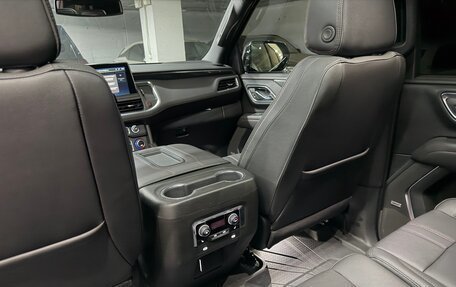 Chevrolet Suburban, 2023 год, 12 500 000 рублей, 17 фотография