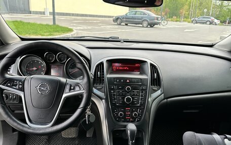 Opel Astra J, 2013 год, 790 000 рублей, 11 фотография
