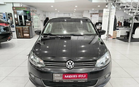 Volkswagen Polo VI (EU Market), 2013 год, 599 000 рублей, 2 фотография