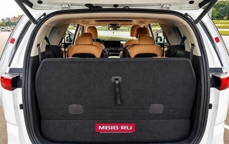 KIA Carnival, 2021 год, 4 200 000 рублей, 7 фотография
