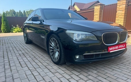 BMW 7 серия, 2012 год, 2 100 000 рублей, 3 фотография