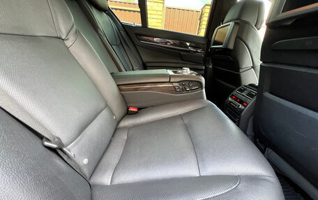 BMW 7 серия, 2012 год, 2 100 000 рублей, 16 фотография