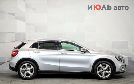 Mercedes-Benz GLA, 2018 год, 2 200 000 рублей, 9 фотография
