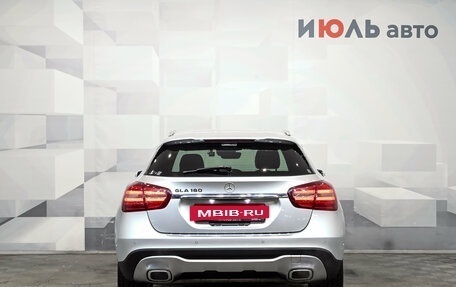 Mercedes-Benz GLA, 2018 год, 2 200 000 рублей, 6 фотография