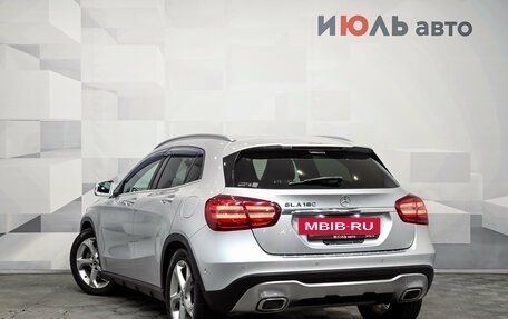 Mercedes-Benz GLA, 2018 год, 2 200 000 рублей, 7 фотография