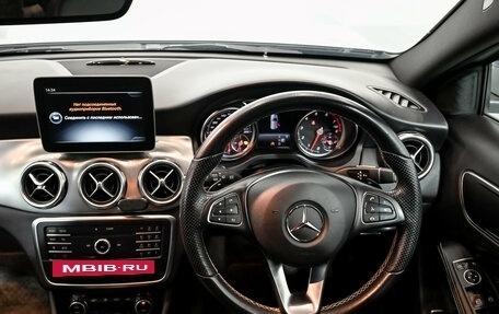 Mercedes-Benz GLA, 2018 год, 2 200 000 рублей, 12 фотография