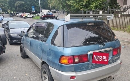 Toyota Ipsum II, 1999 год, 425 000 рублей, 3 фотография