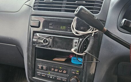 Toyota Ipsum II, 1999 год, 425 000 рублей, 13 фотография