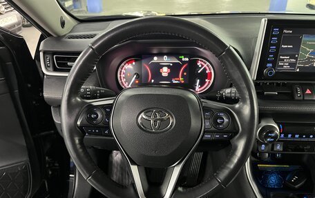 Toyota RAV4, 2019 год, 3 550 000 рублей, 13 фотография