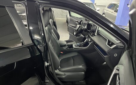 Toyota RAV4, 2019 год, 3 550 000 рублей, 23 фотография