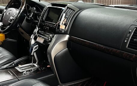 Toyota Land Cruiser 200, 2015 год, 5 500 000 рублей, 14 фотография