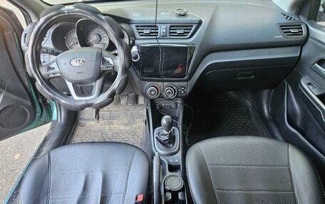 KIA Rio III рестайлинг, 2012 год, 680 000 рублей, 10 фотография
