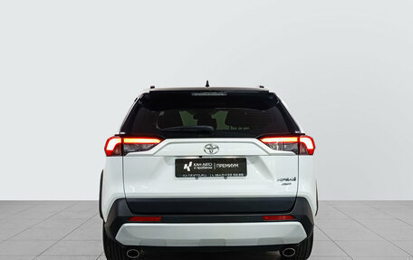 Toyota RAV4, 2024 год, 3 815 000 рублей, 5 фотография