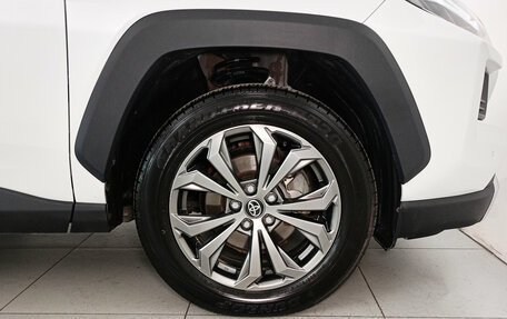 Toyota RAV4, 2024 год, 3 815 000 рублей, 7 фотография