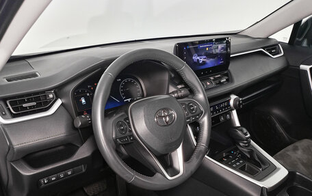 Toyota RAV4, 2024 год, 3 815 000 рублей, 8 фотография