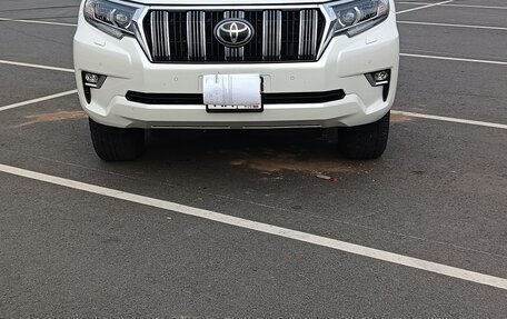 Toyota Land Cruiser Prado 150 рестайлинг 2, 2021 год, 5 800 000 рублей, 1 фотография