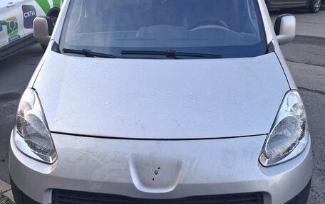 Peugeot Partner II рестайлинг 2, 2011 год, 650 000 рублей, 4 фотография