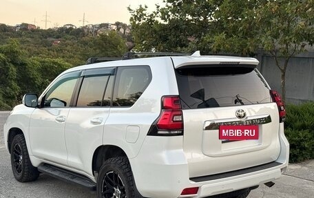 Toyota Land Cruiser Prado 150 рестайлинг 2, 2018 год, 4 200 000 рублей, 2 фотография