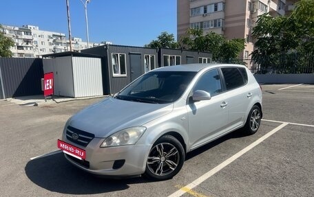 KIA cee'd I рестайлинг, 2008 год, 597 000 рублей, 4 фотография