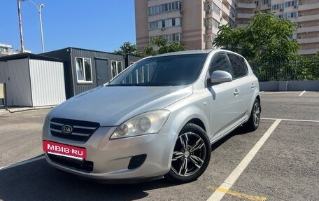 KIA cee'd I рестайлинг, 2008 год, 597 000 рублей, 3 фотография