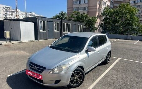 KIA cee'd I рестайлинг, 2008 год, 597 000 рублей, 2 фотография