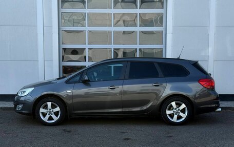 Opel Astra J, 2012 год, 600 000 рублей, 2 фотография