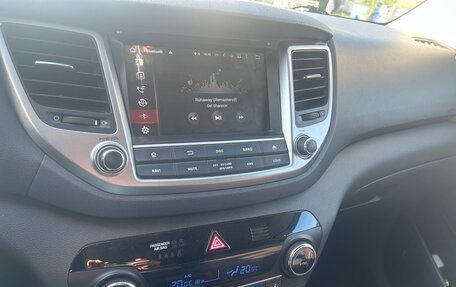 Hyundai Tucson III, 2017 год, 1 820 000 рублей, 1 фотография