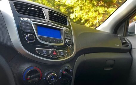 Hyundai Solaris II рестайлинг, 2014 год, 870 000 рублей, 2 фотография
