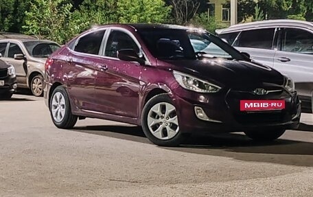 Hyundai Solaris II рестайлинг, 2014 год, 870 000 рублей, 5 фотография