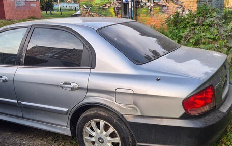 Hyundai Sonata IV рестайлинг, 2005 год, 125 000 рублей, 1 фотография
