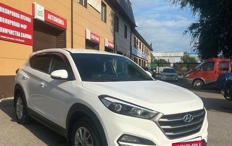 Hyundai Tucson III, 2017 год, 1 820 000 рублей, 6 фотография