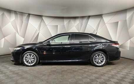 Toyota Camry, 2019 год, 2 359 000 рублей, 5 фотография